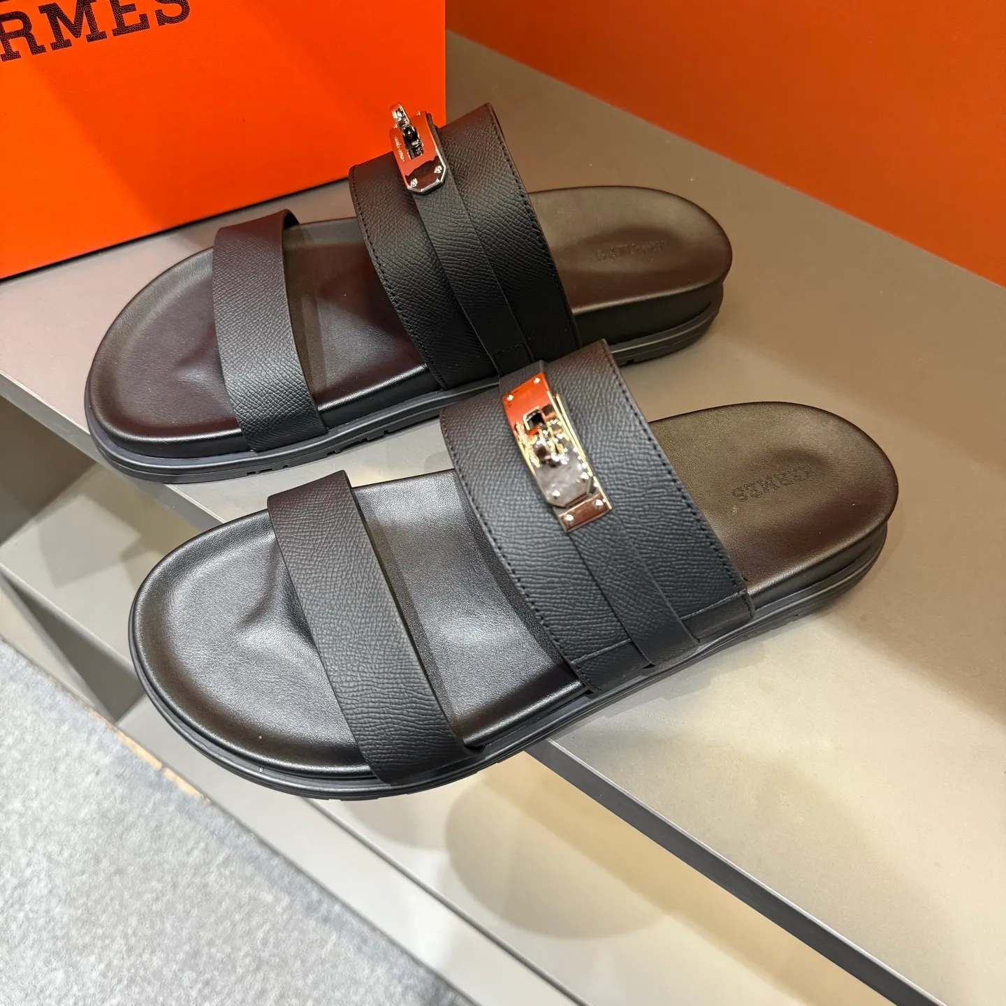 Men's shoes 💰300, size 38-45, the new 2014 summer Hermes shoes are the same as the original ones, handmade by masters! ❥High-end customization, exclusive products, the highest version in the industry⚠❥Using: Hermers upper: (pursuing top walking comfort) ✨Top quality on sale━━━━Hermes━━━━━